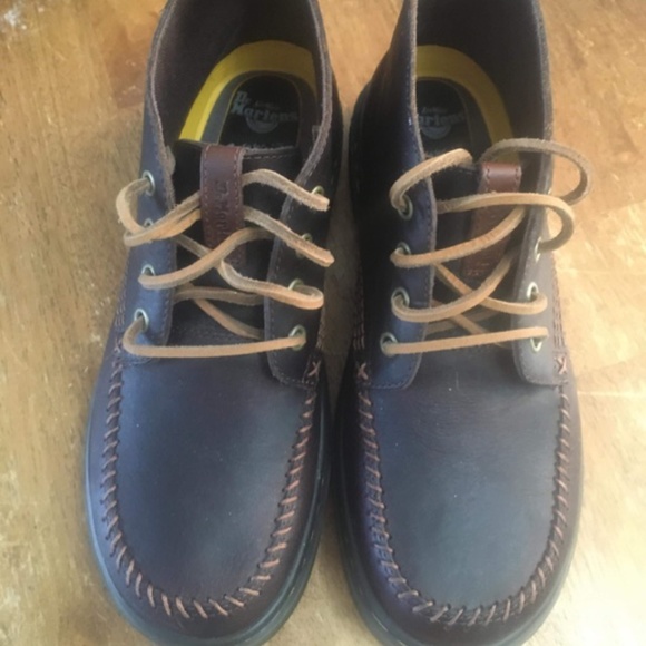 Dr. Marten's HOLT Chukka Boots, Leather Laces - Picture 2 of 3